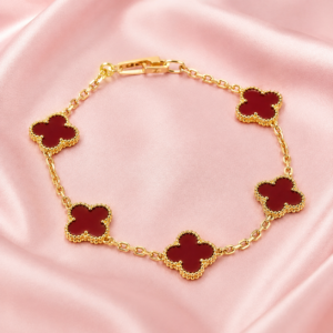Élan five clover gold bracelet in Ruby Red