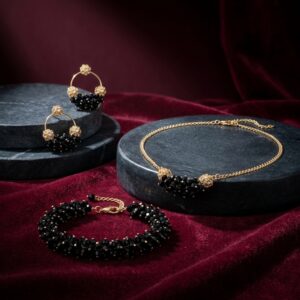 Noira Midnight Black Cluster Jewellery Set